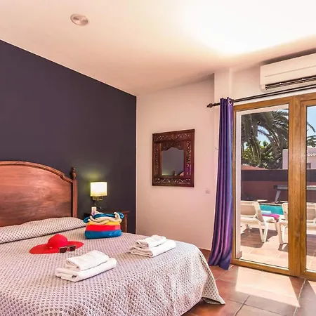 Silvia Ii By Corralejo